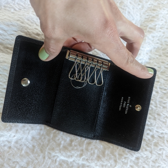 Louis Vuitton #6 keys holder - Picture 6 of 8
